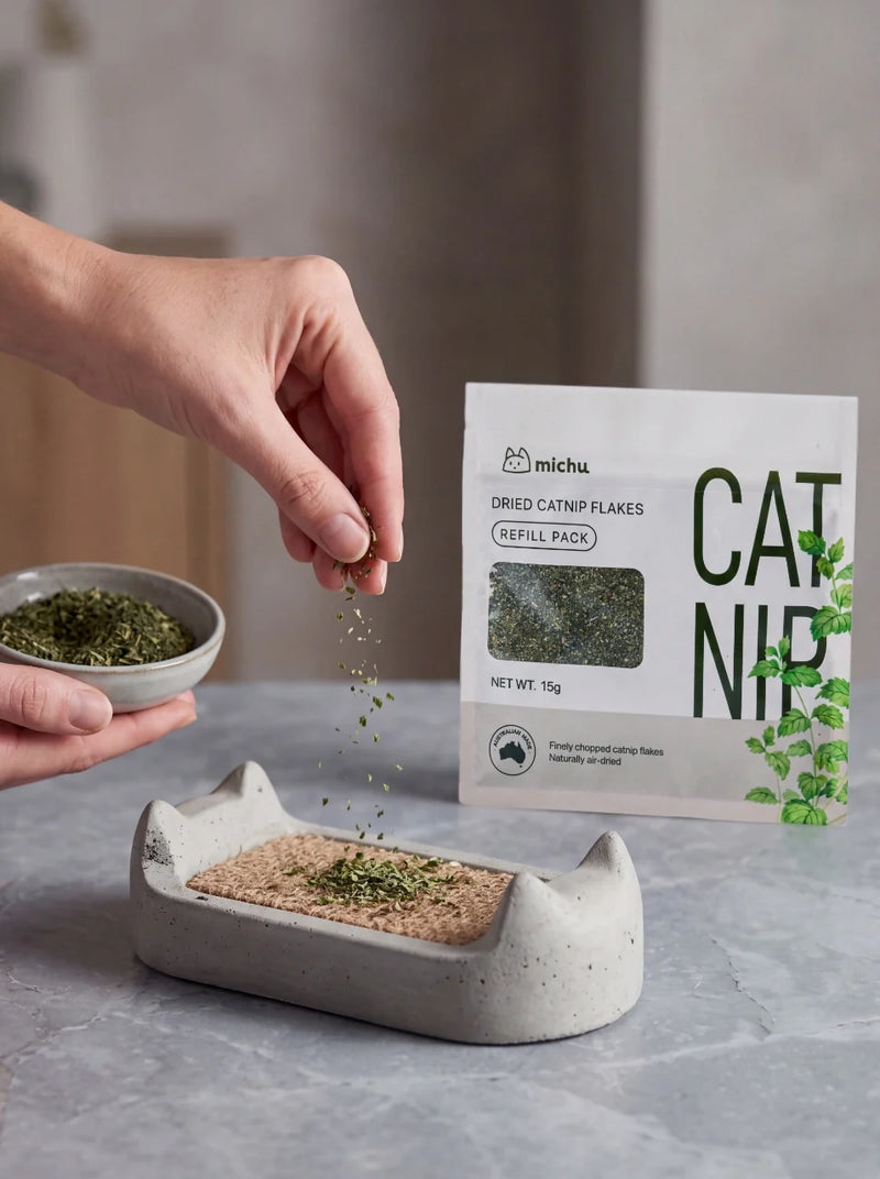 Dried Catnip Flakes Refill Pack 15g | Natural Catnip & Cat Fibre Supplement for Cats