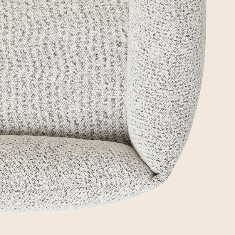 The Boucle Nest Dog Bed - Pepper