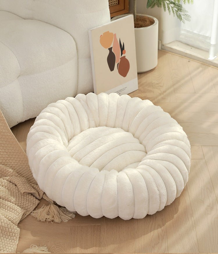 Plush Ribbed Round Pet Bed - White - House Of Pets Delight (HOPD)